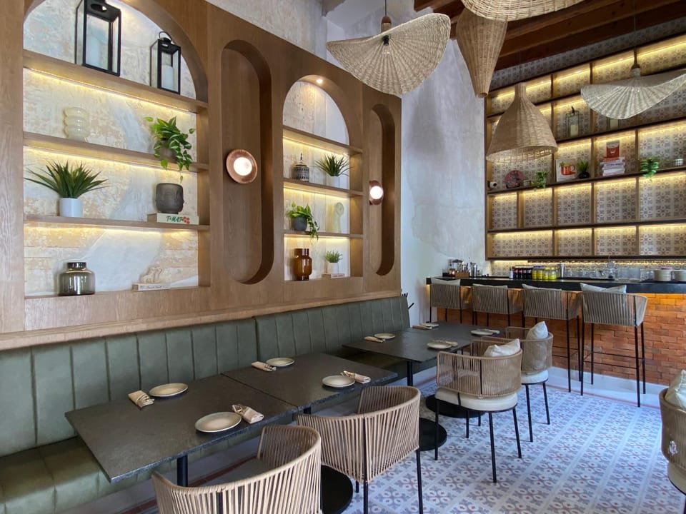 Restaurant/places to eat