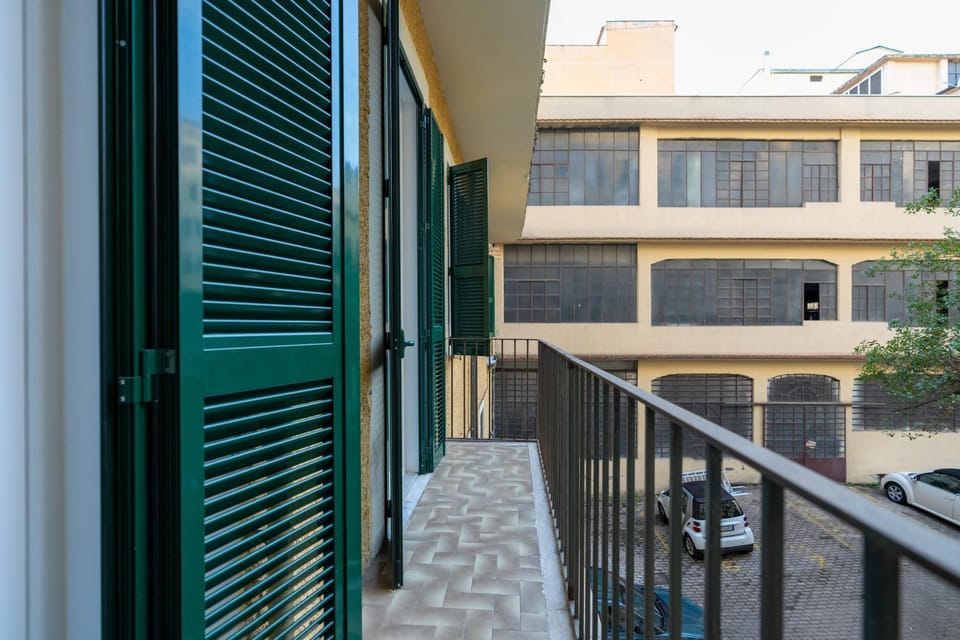 Property building, Balcony/Terrace