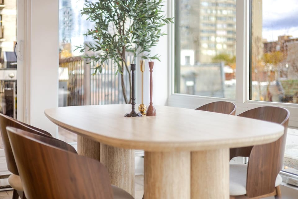 Living room, Decorative detail, Seating area, Dining area