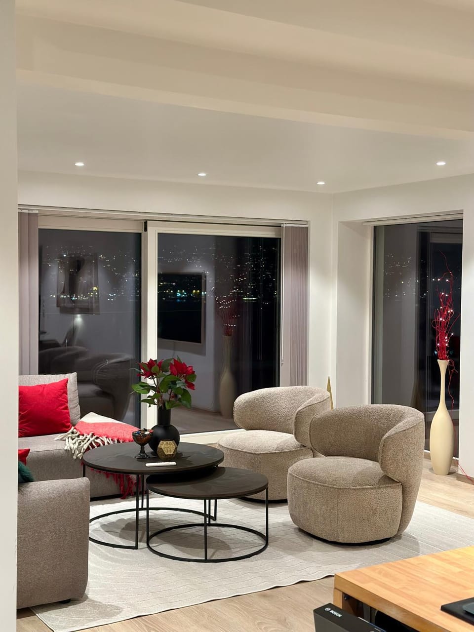 TV and multimedia, Living room, Seating area