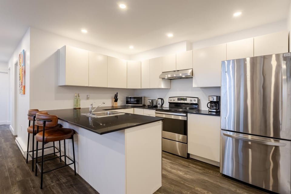 Coffee/tea facilities, dishwasher, oven, kitchen