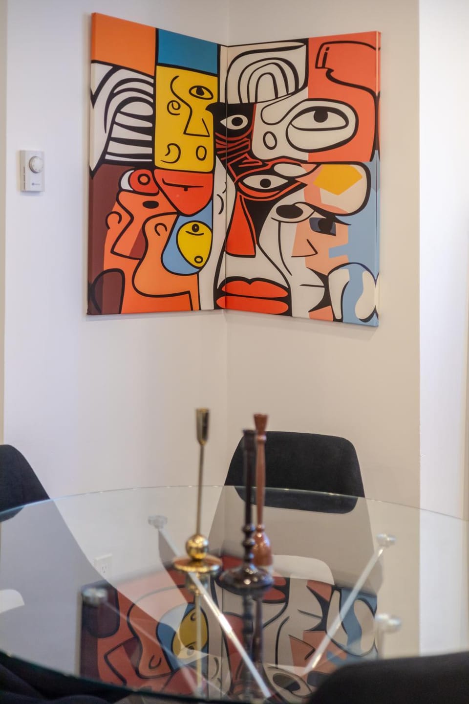Living room, Decorative detail, Seating area, Dining area
