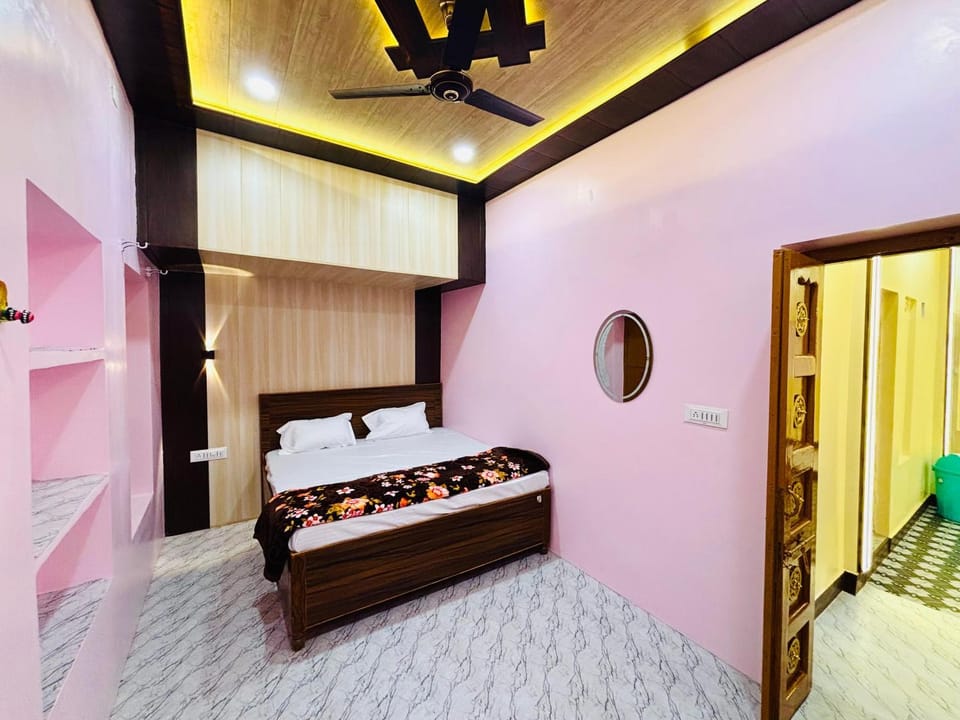 Bed, Photo of the whole room, Bedroom, wardrobe