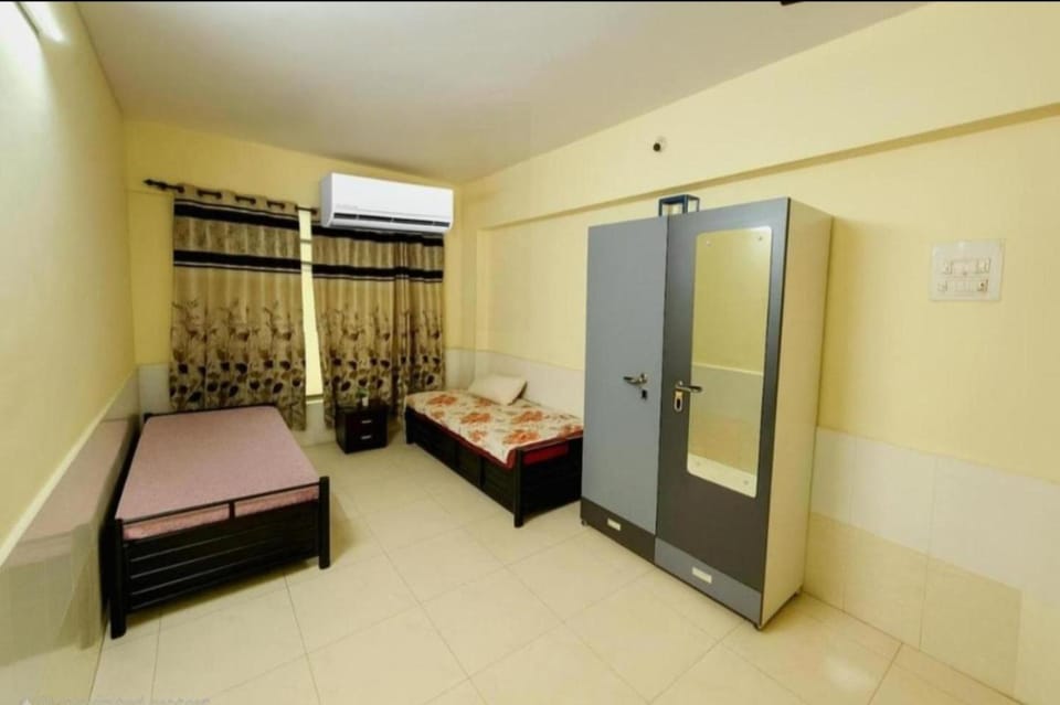 Luxurious Fully Ac 2bhk apartment Apartment in Thane