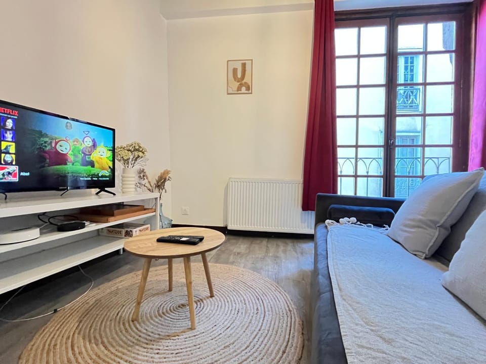 TV and multimedia, Living room, internet