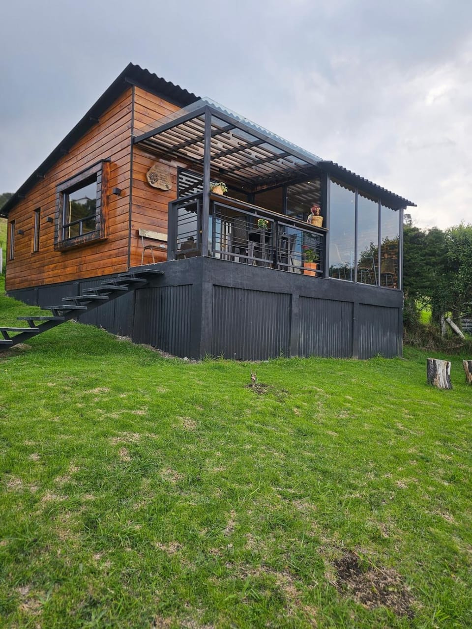 Off site, Garden