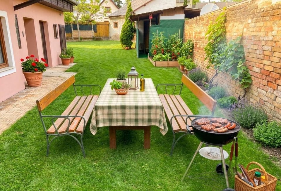 BBQ facilities, Garden