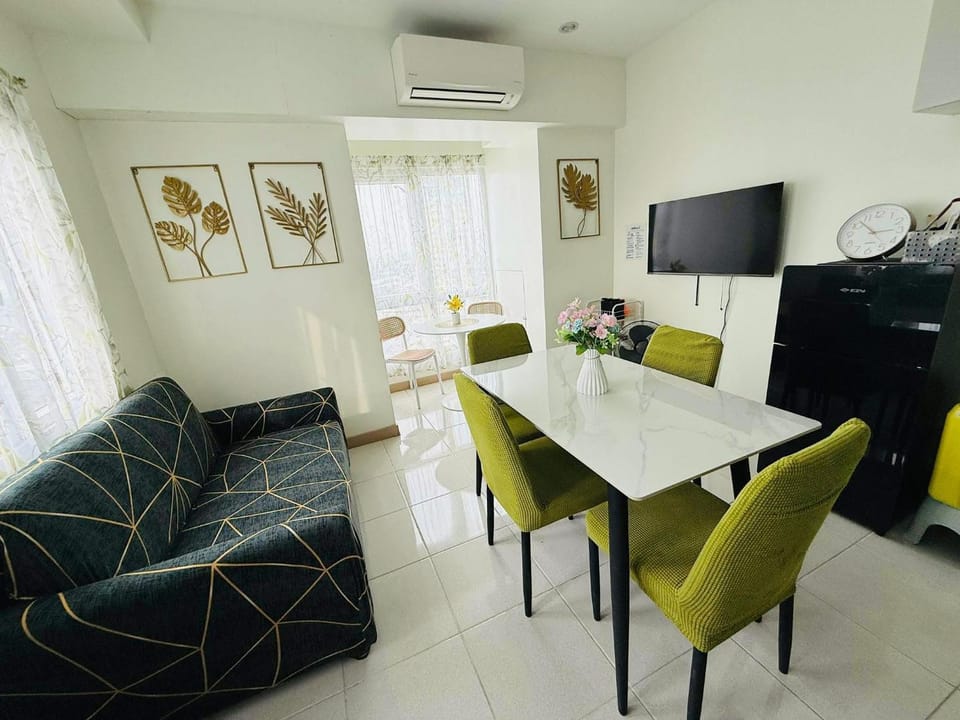 One BEDROOM WITH CITY VIEW Apartment in Quezon City