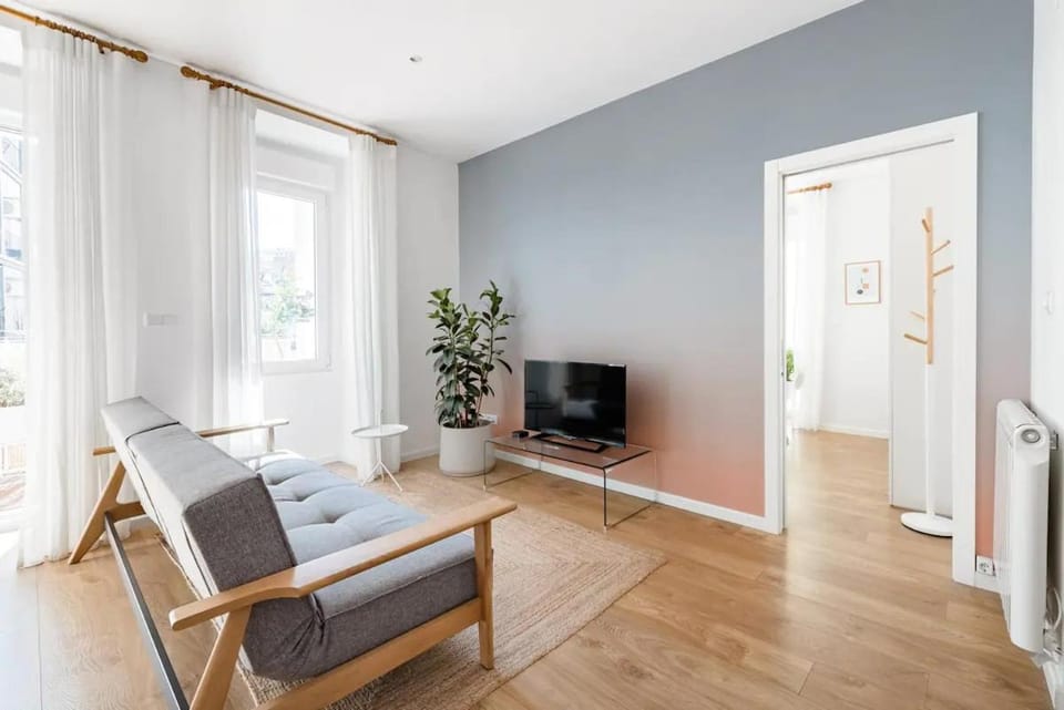 Communal lounge/ TV room, TV and multimedia, Living room