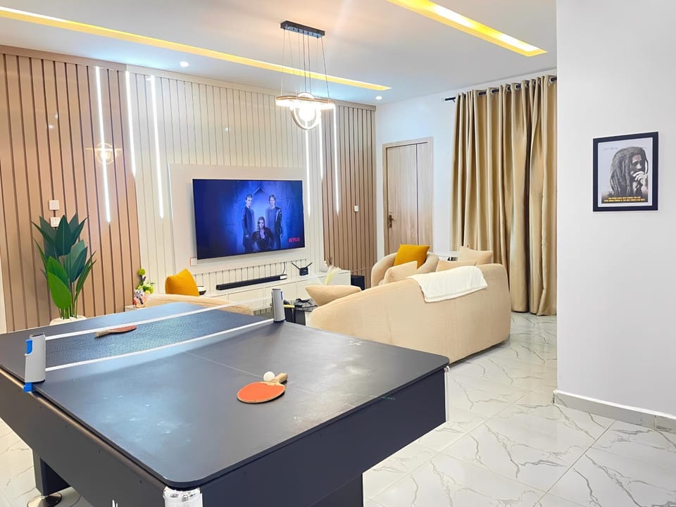 2-Bedroom Apartment with Pool, Gym, Snooker & Table Tennis in Lekki Ajah Apartment in Lagos, Nigeria