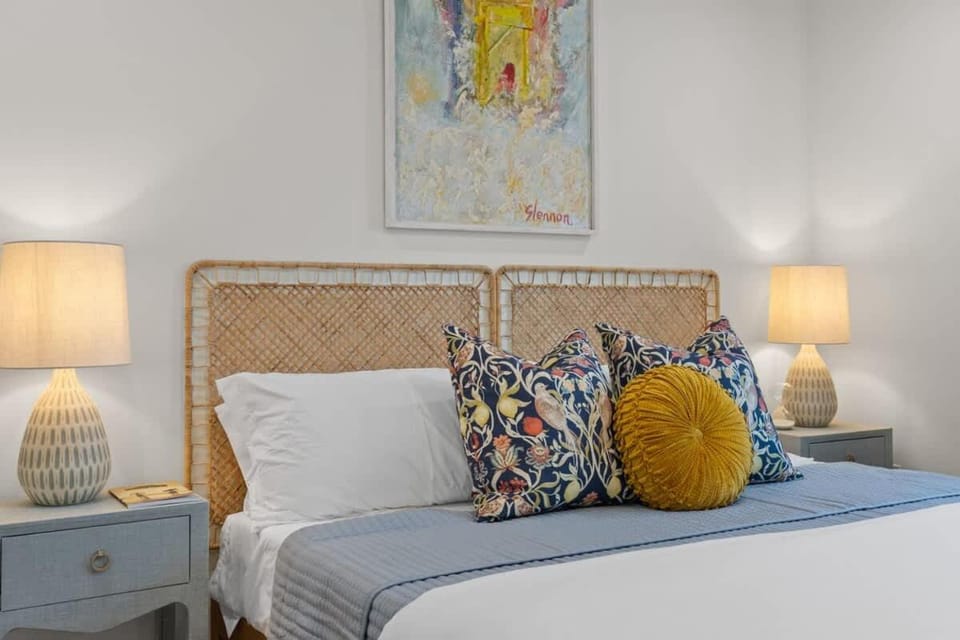 Newly Remodeled OB Beach house walk to all Parking House in Ocean Beach