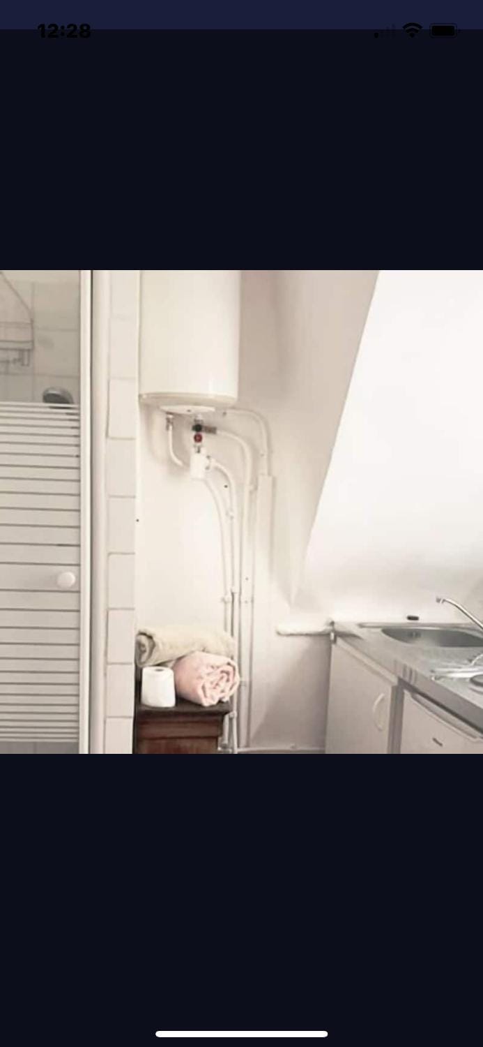 Petit studio haussmannien Bed and Breakfast in Marseille