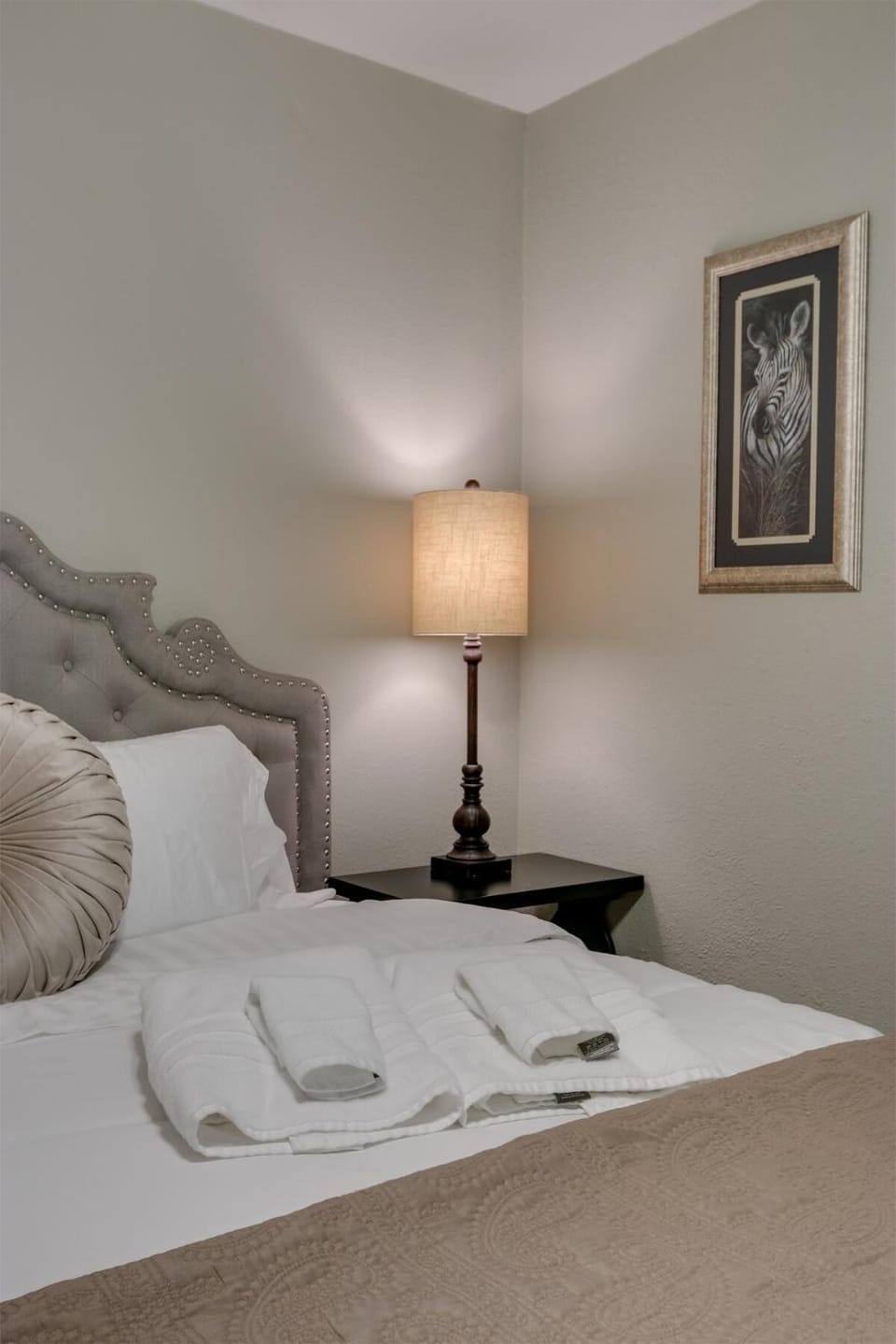 Dntn Melb 4bd 3ba Pool Sleeps 12 House in Melbourne