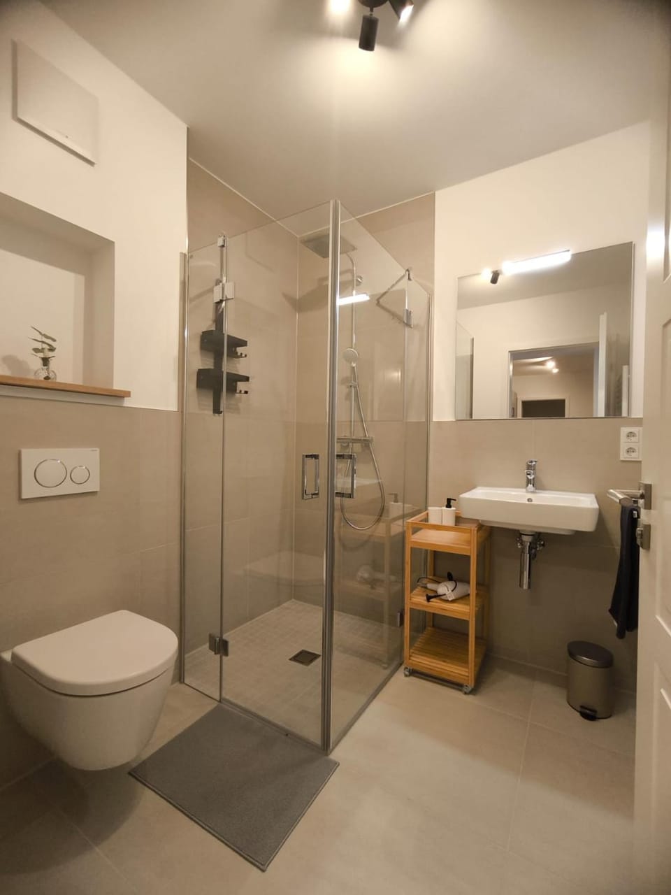 Shower, Toilet, Bathroom