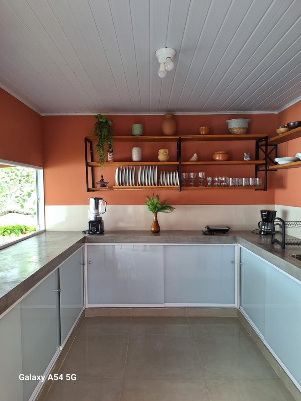 Kitchen or kitchenette, Kitchen or kitchenette