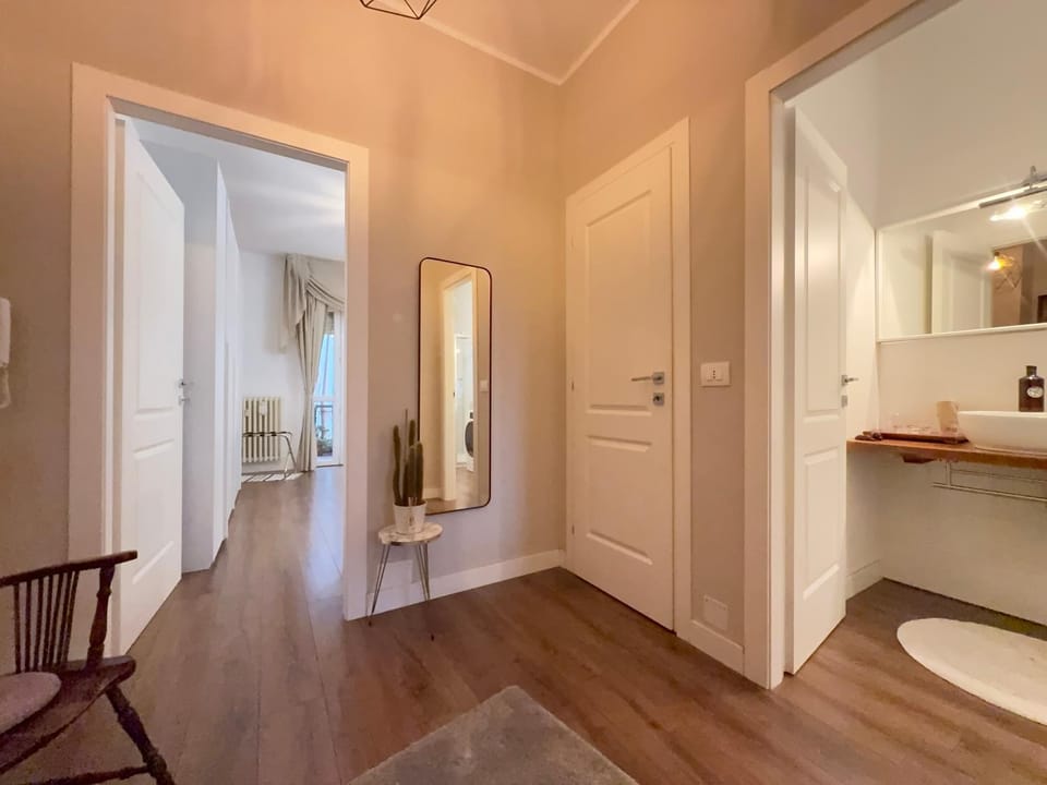 Bathroom, Photo of the whole room, Bedroom