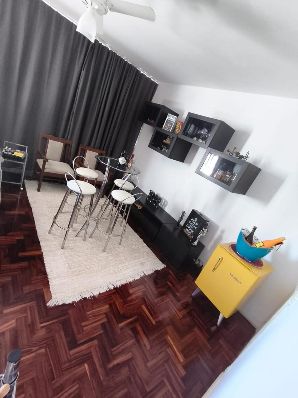 minibar