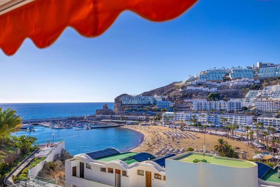 Puerto Rico Beach La Cascada Sea & Pool View Apartment in Puerto Rico de Gran Canaria