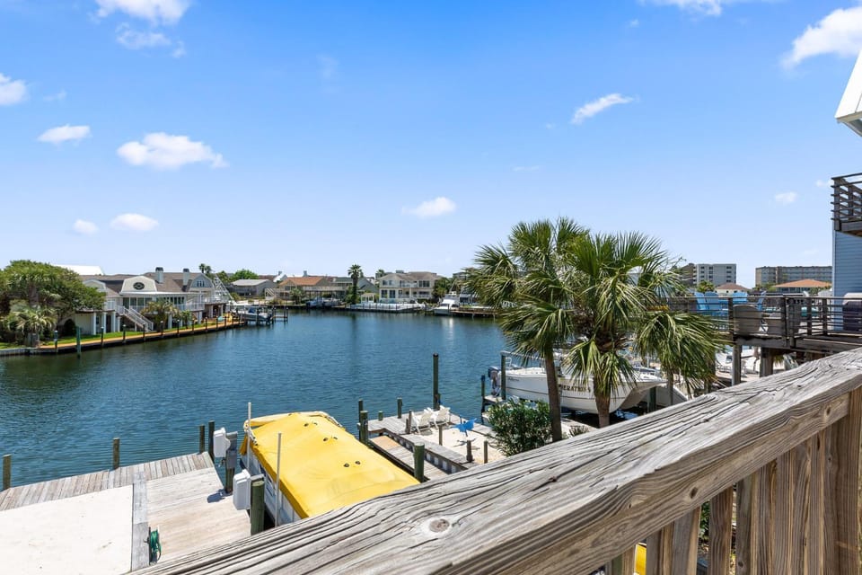 Allendale Docks Apartment in Destin