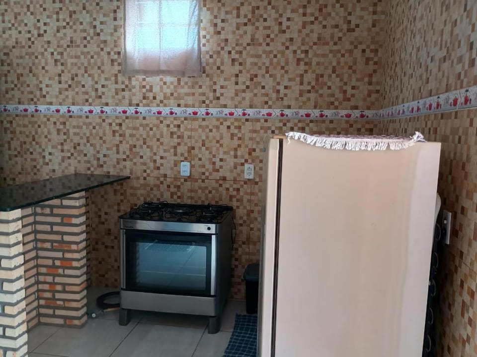 Kitchen or kitchenette, oven