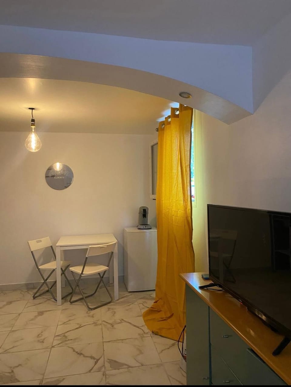 Studio près de carrefour et aéroport Vitrolles Apartment in Marignane