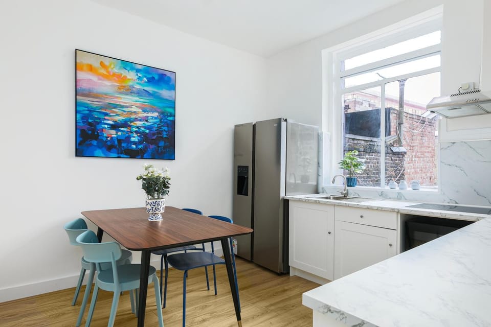minibar, oven, pet friendly