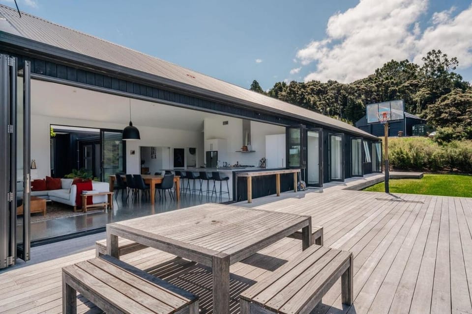 Bishop's Lane House in Auckland Region