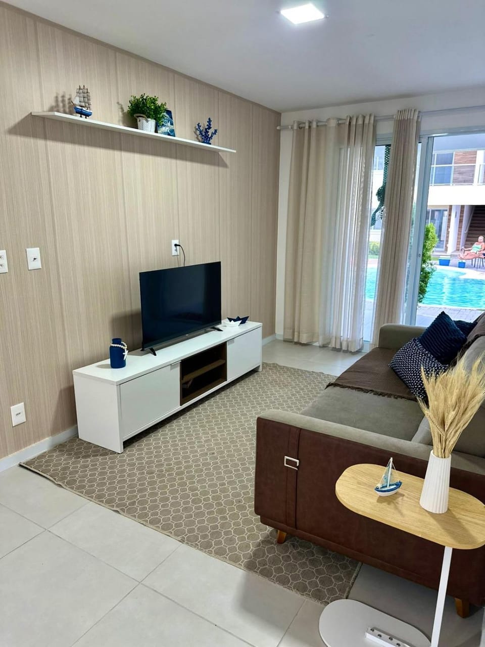 Communal lounge/ TV room, Living room