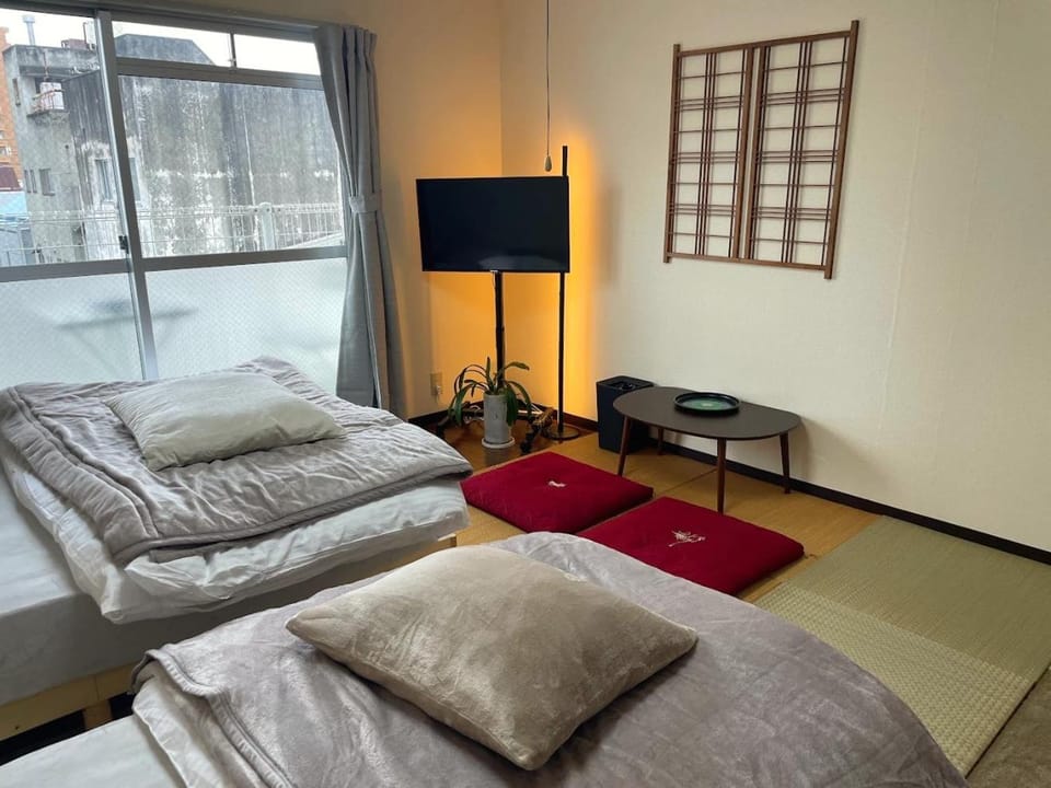 Bed, TV and multimedia, Living room, Bedroom