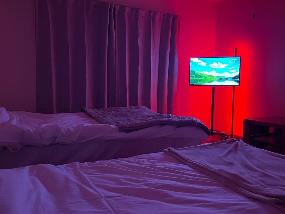 TV and multimedia, Photo of the whole room, Evening entertainment, Bedroom