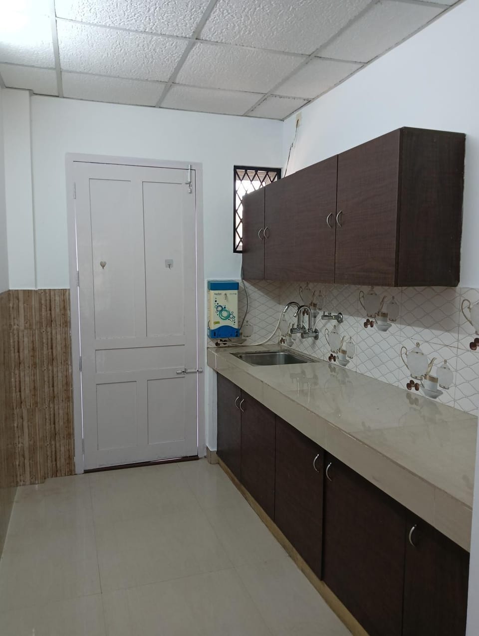 Orchid Woods Room Apartment in Thiruvananthapuram