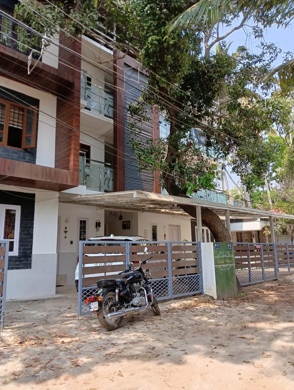 Orchid Woods Room Apartment in Thiruvananthapuram