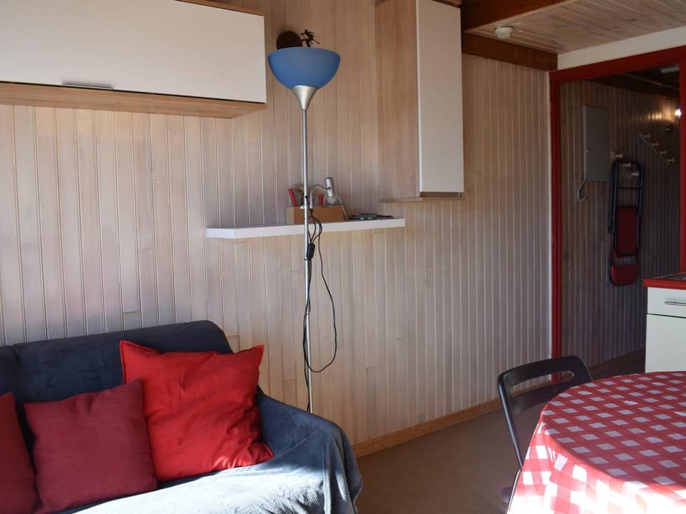 Studio lumineux avec mezzanine pour 4 personnes à Font-Romeu - FR-1-580-143 Apartment in Bolquère