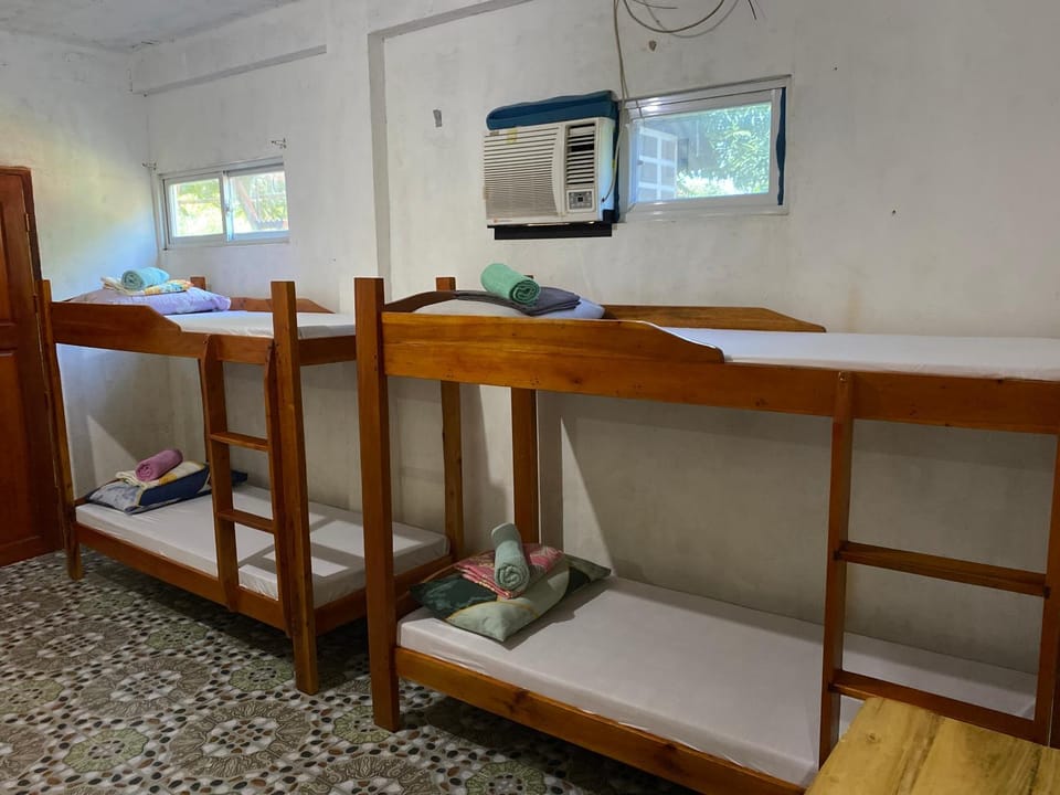 Scraggy reseinders Inn Hostel in Siquijor