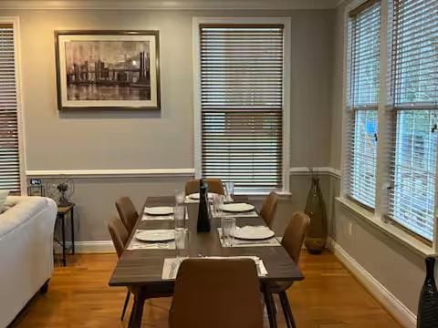 25 Lux King Suite 1 - Private Bath, Nonsmoking Vacation rental in Arlington