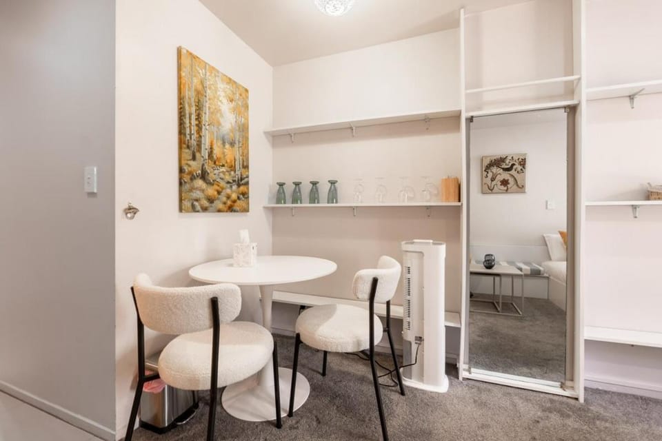 Great Little Nest in the Heart of CBD Apartment in Auckland