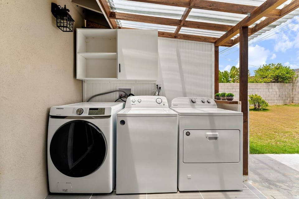 Lyn's Stay Bed and Breakfast in Fountain Valley