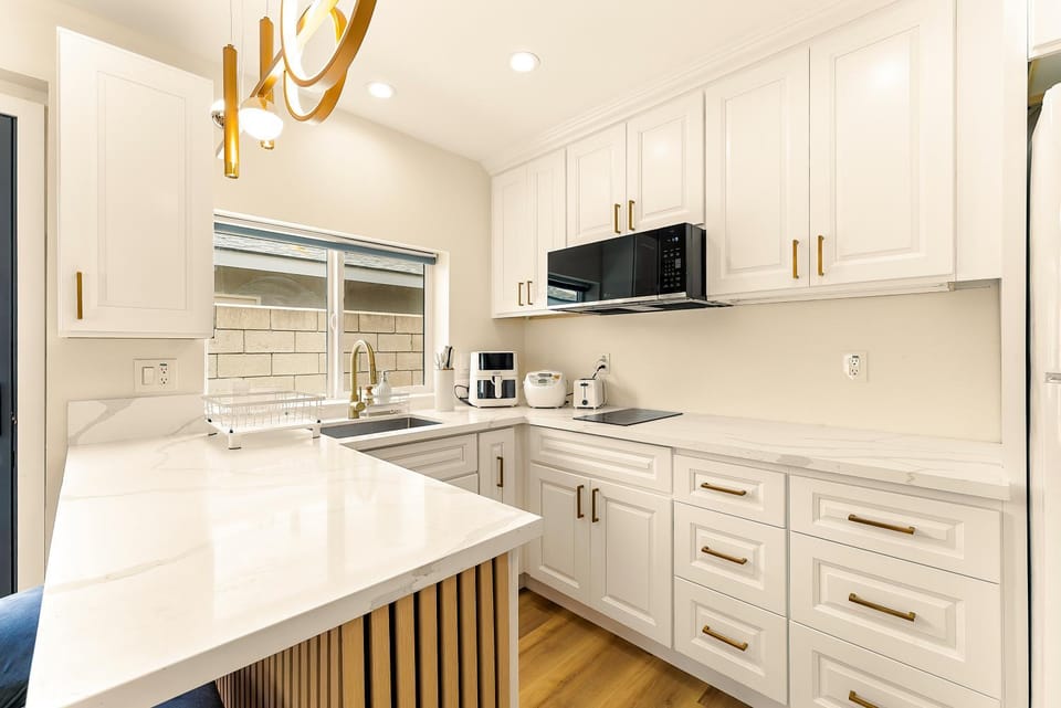 Lyn's Stay Bed and Breakfast in Fountain Valley