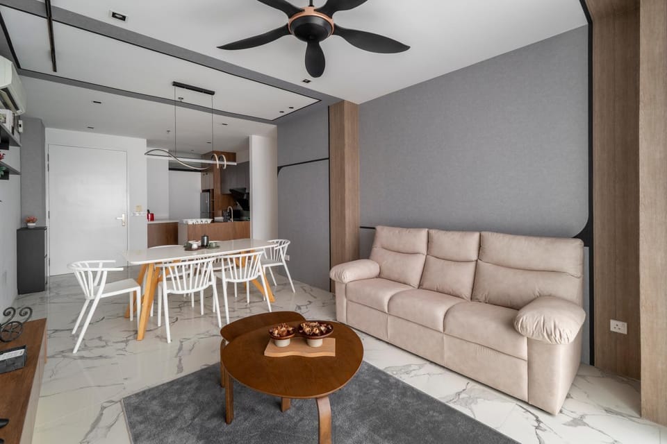 Kitchen or kitchenette, Living room, Seating area, Dining area