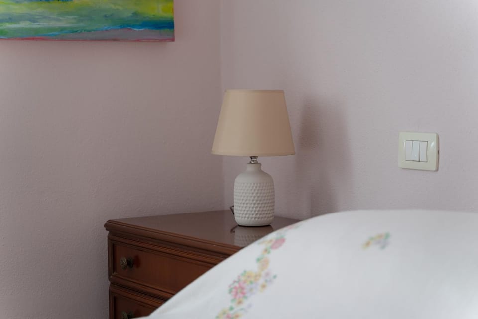 Bed, Decorative detail, Bedroom