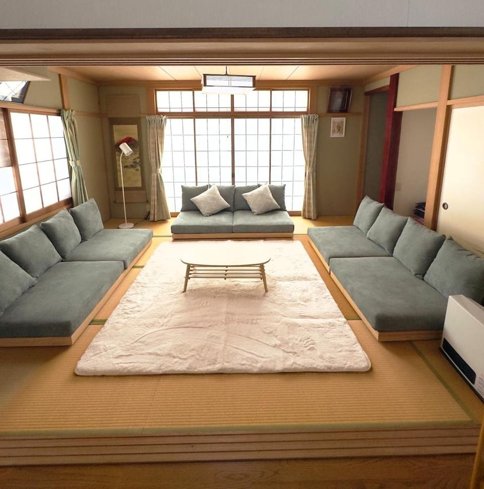 Sugi Mountain House Chalet in Nagano Prefecture