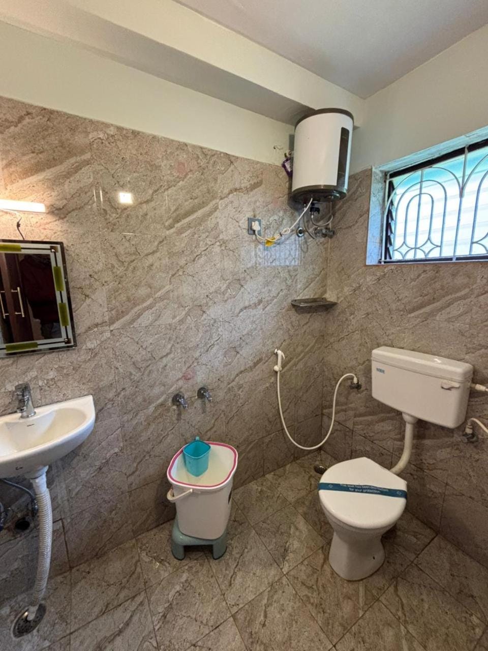 Toilet, Bathroom, Public Bath