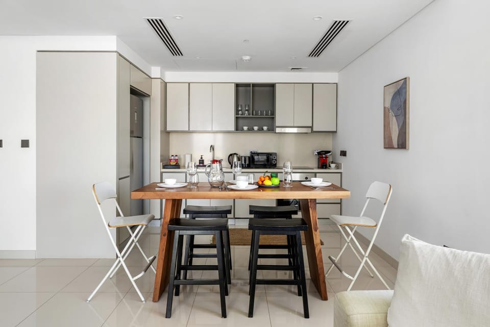 Coffee/tea facilities, Kitchen or kitchenette, Food and drinks, Dining area, Food, minibar, stove, toaster