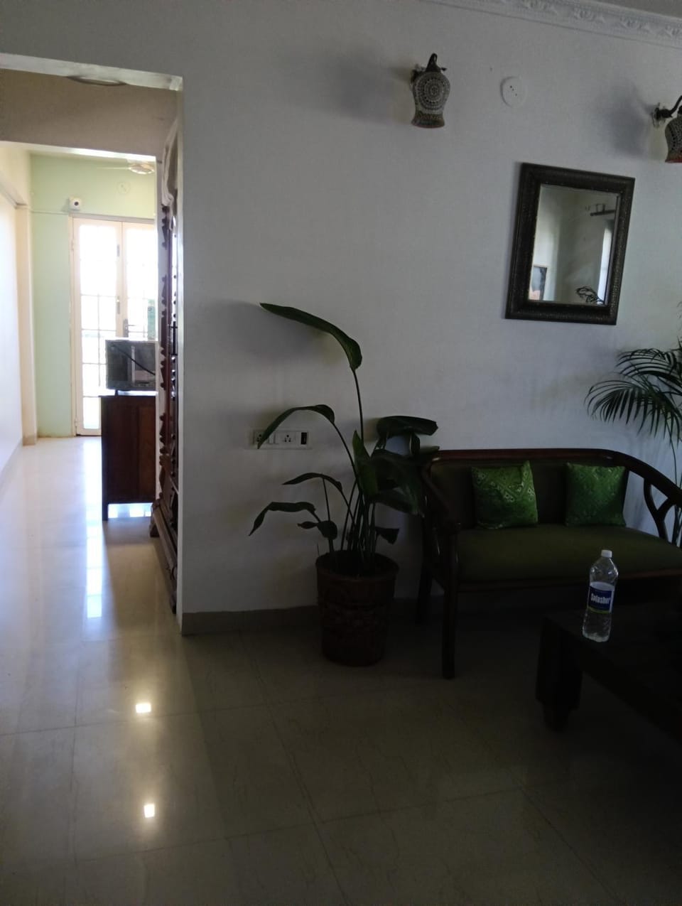 Two BHK a cozy flat for family 3 km away from the airport Apartment in Pune