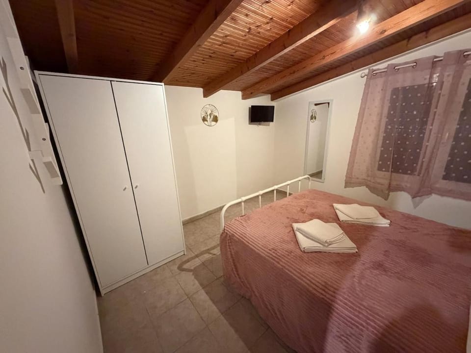 Σοφίτα 40 τμ στο κέντρο της Καστοριάς Apartment in North Macedonia
