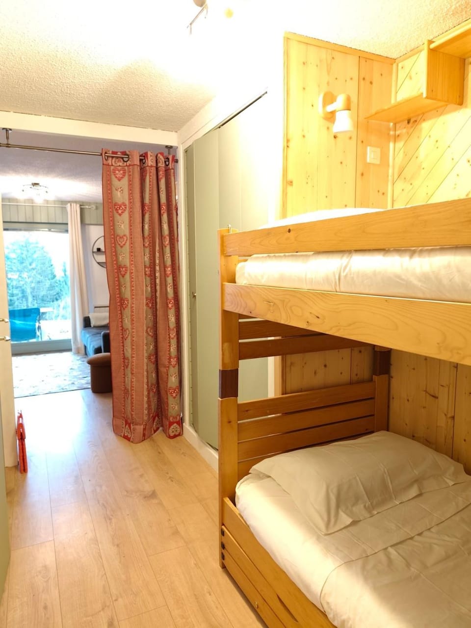 bunk bed