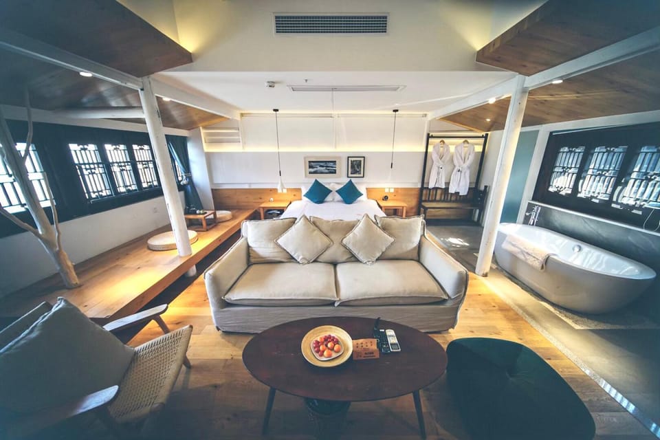 Living room, Photo of the whole room