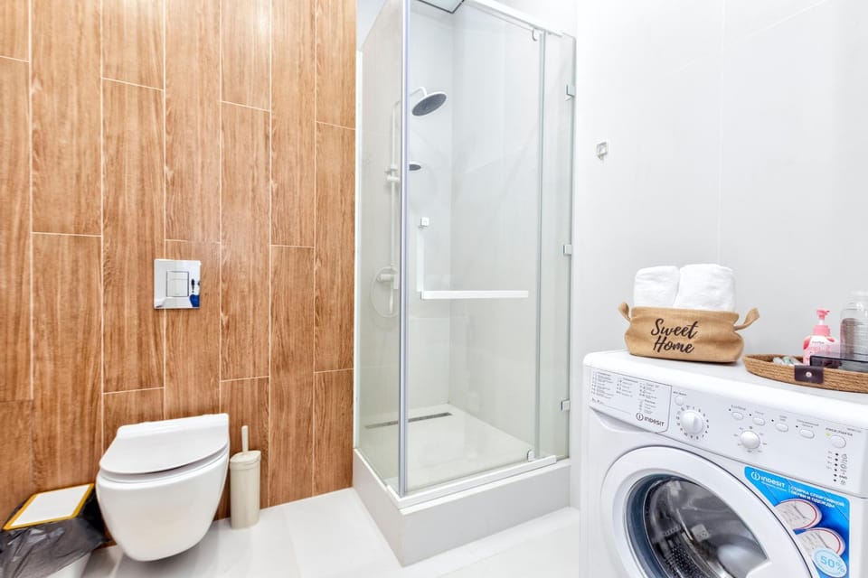 Shower, Toilet, washing machine