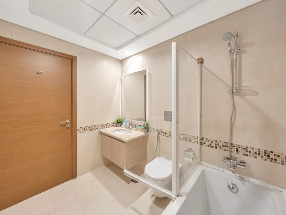 Elite Nest - Ultra Lux 4BR with Billiard just 1 min from Ferrari World & F1 Apartment in Abu Dhabi