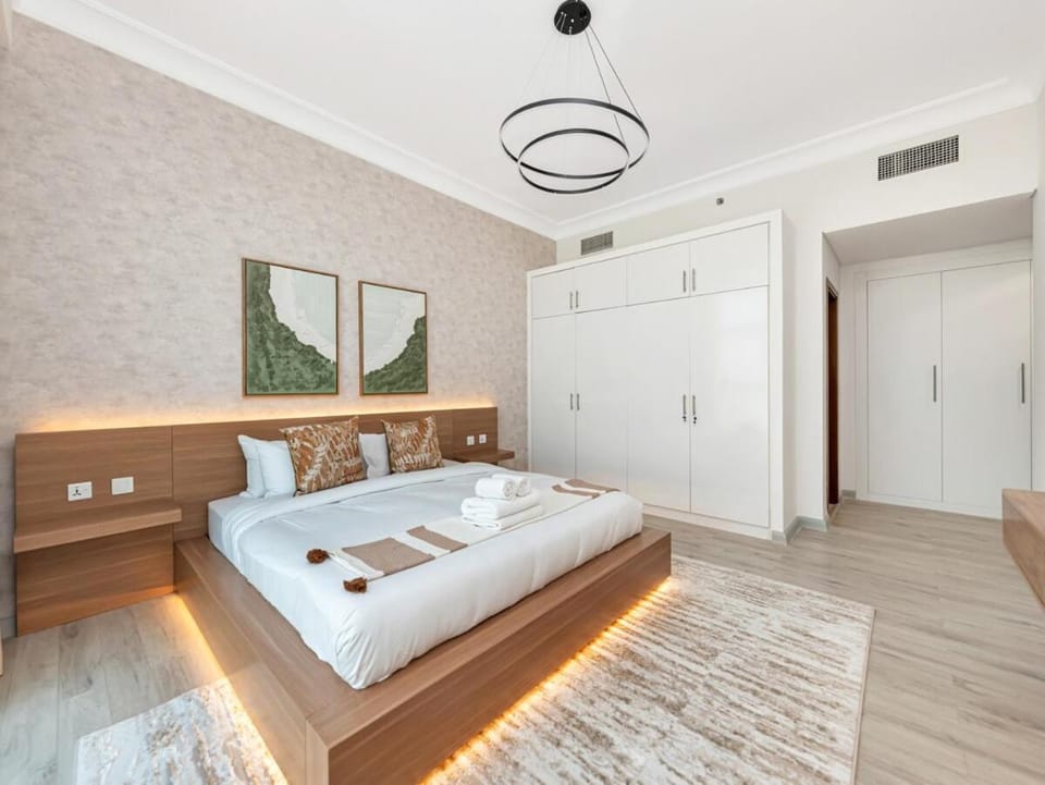 Elite Nest - Ultra Lux 4BR with Billiard just 1 min from Ferrari World & F1 Apartment in Abu Dhabi